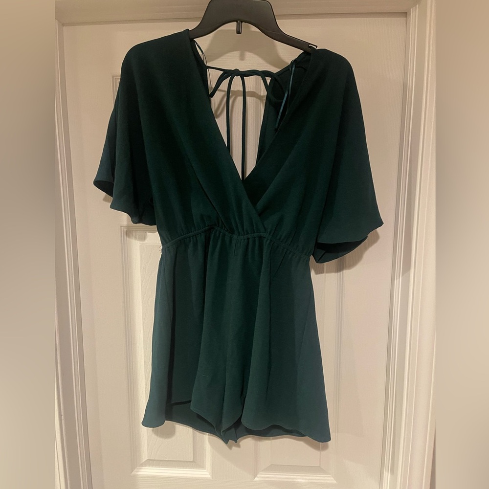 New with tags (tag is ripped) Leith Dark Green Size Small Romper